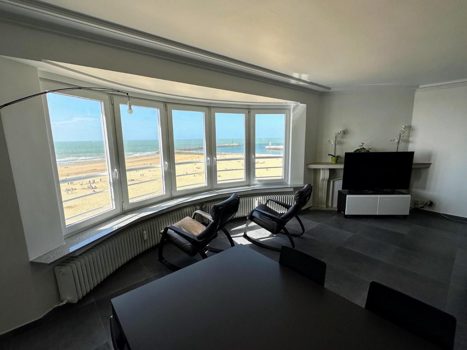 Zeezicht Majestic 6 Apartment *